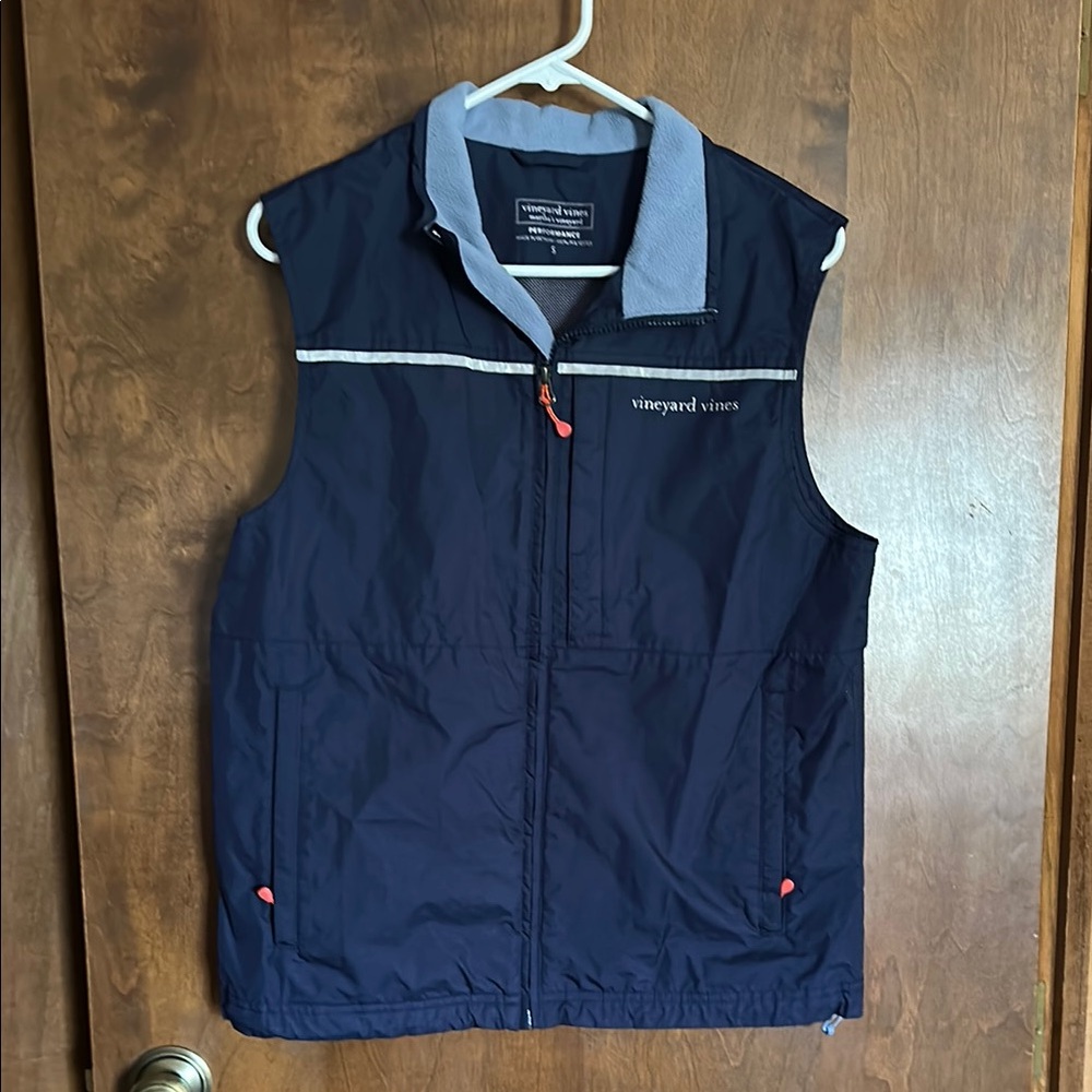 Vineyard Vines Martha’s Vineyard Men’s Performance Nor’easter Rain Vest